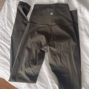 Lululemon Wunder Under luxtreme olive green size 2